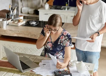Separación. Tras el rompimiento de una pareja se deben acordar cuánto pagará cada progenitor la cuota alimentaria de los hijos (Freepik.com).