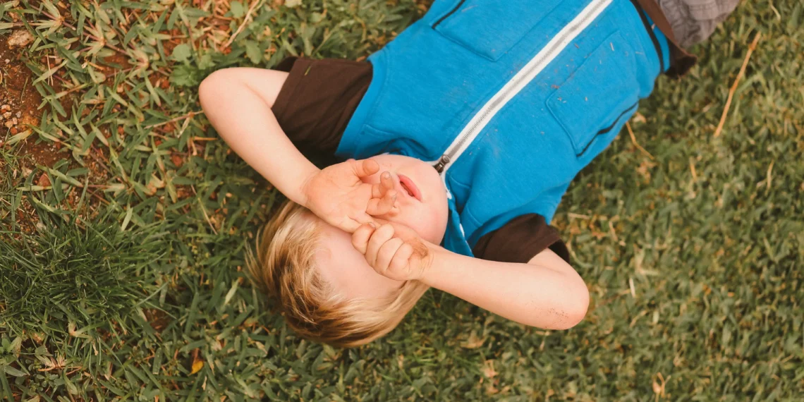 ¿Qué cosas no debo decirle a un niño cuando se cae o golpea?