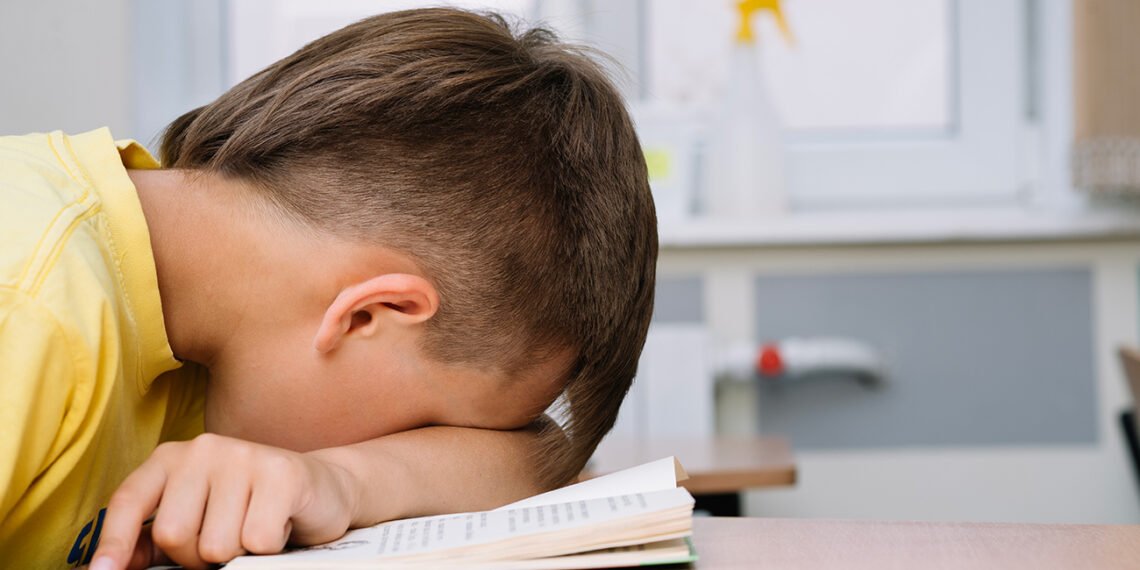 Francia instala buzones en las escuelas primarias para que los estudiantes puedan denunciar abusos sexuales (Free Pick).