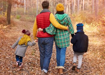 Un estudio científico aborda el impacto de la crianza en los cerebros de padres y madres (FreePick).