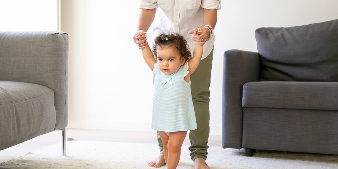 Un estudio abordó la importancia de la genética en los bebés a la hora de dar los primeros pasos de manera independiente (FreePick).