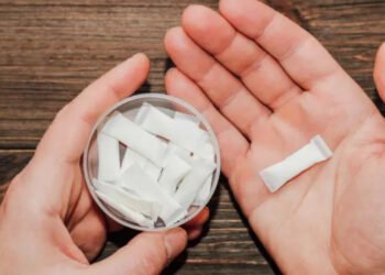 La curiosa y peligrosa moda de las bolsitas de cafeína (Getty Images).