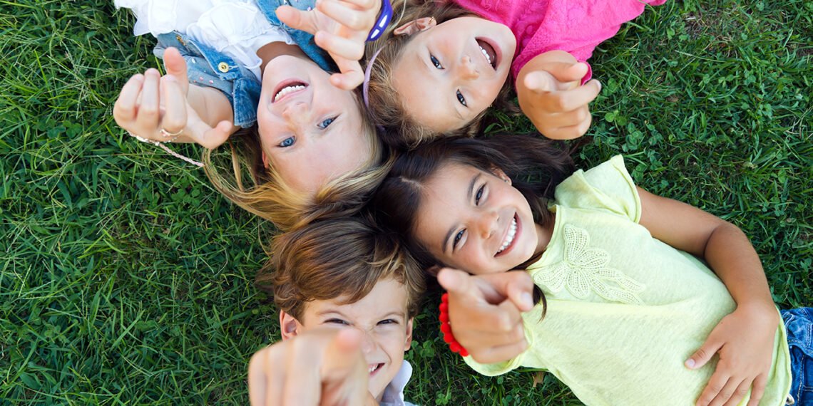 Aunque cada país fija su propia fecha para celebrar esta jornada, la ONU estableció el 20 de noviembre como el Día Universal del Niño (nensuria/FreePick).