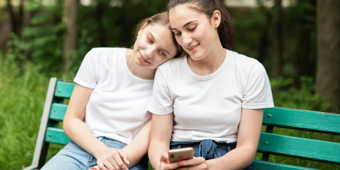 Hermanos en la adolescencia: una relación que cambia, pero sigue siendo clave