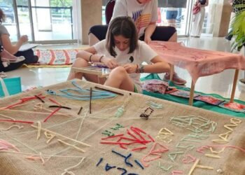 “Tejiendo Infancias”: el espacio creativo del Teatro Real para niños y niñas en Córdoba
