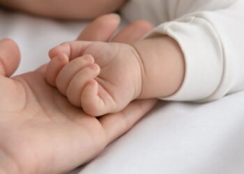 Un caso en Córdoba sacude los cimientos de los nacimientos por subrogación de vientre (Justicia Córdoba).