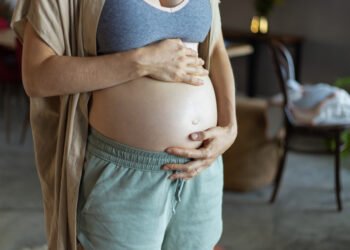 Gestación por sustitución: un debate urgente y sin reglas claras en Argentina