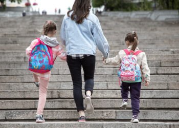 Cómo matricular a hijos en la escuela pública en España si sos migrante