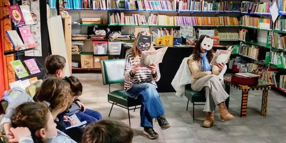 “Las Magias de Biblioteca”: una propuesta encantadora del CEDILIJ para acercar los libros a las escuelas en Córdoba