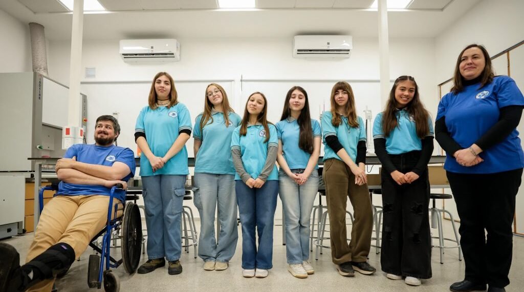 Alumnas cordobesas participan en un proyecto internacional para lanzar un satélite