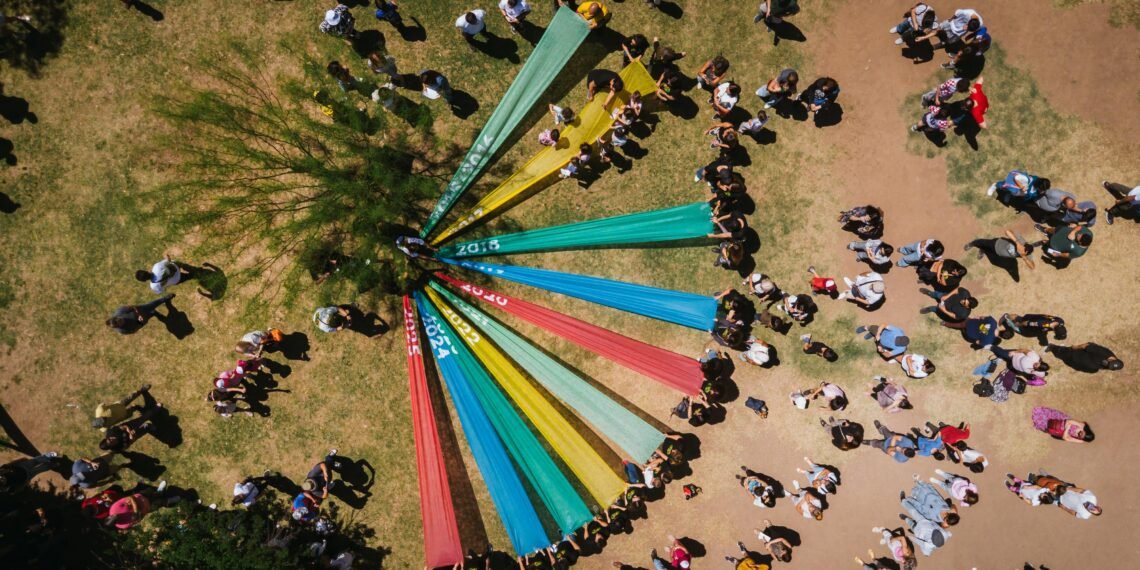 El Colegio John Dewey celebró sus 10 años con un festival lleno de arte, música y comunidad