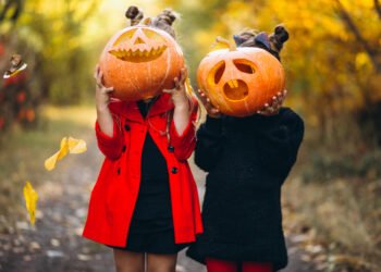 Halloween, o la "Noche de Brujas", se convirtió desde hace décadas en una festividad global (senivpetro/FreePick).