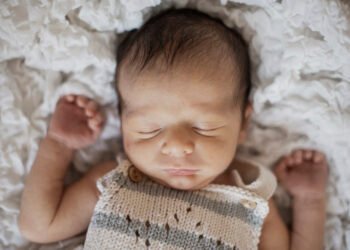 Sueño seguro en el primer año: lo que recomienda la Asociación Pediátrica de Estados Unidos para proteger a tu bebé