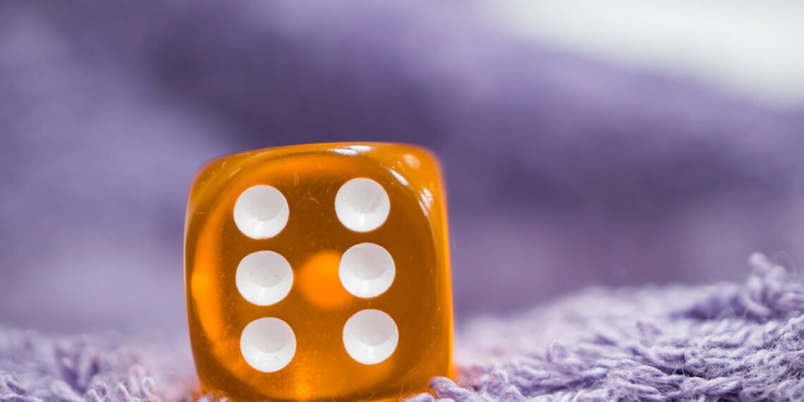 Dado (wirestock/FreePick)