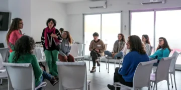 “Cuidá conmigo”: una campaña que visibiliza el cuidado de madres de hijos con discapacidad