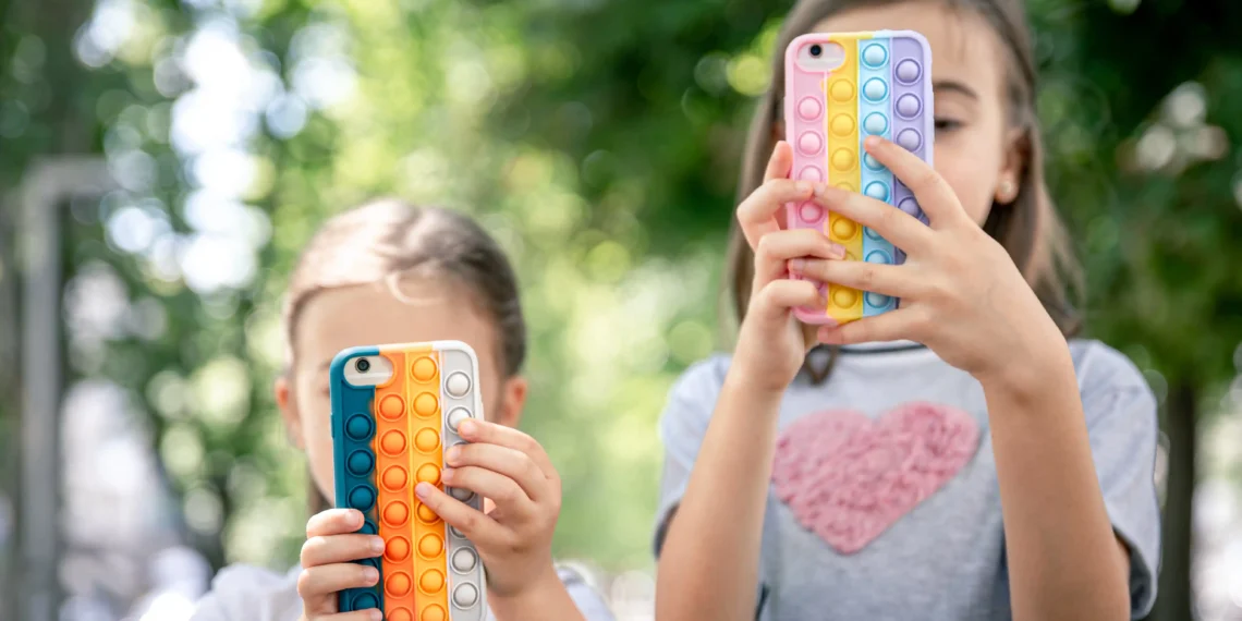 Uso de pantallas: Creciendo sin Apuro Digital propone pensar acuerdos para cuidar a chicos y adolescentes