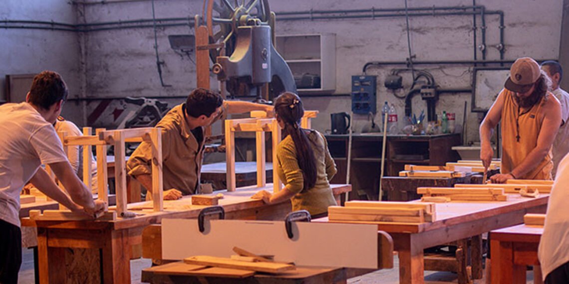 La escuela de oficios de la UNC (UNC).