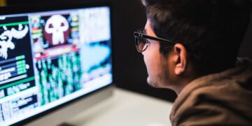 Del “true crime” a los foros anónimos: qué advierten los expertos tras el caso San Cristóbal