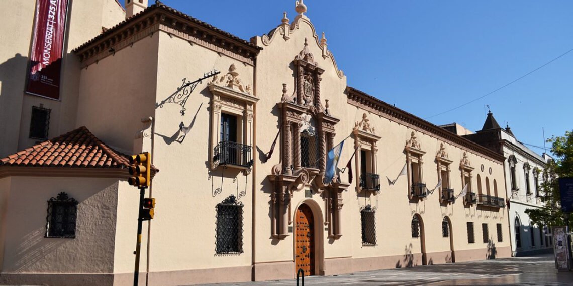 ¡Últimos días! Guía básica para el empezar el cursillo de ingreso al Colegio Monserrat de la UNC en Córdoba