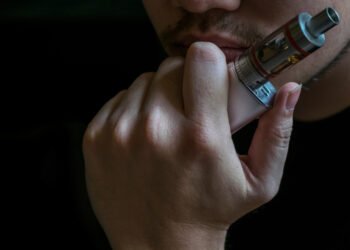 Vapeador (snowing/FreePick).