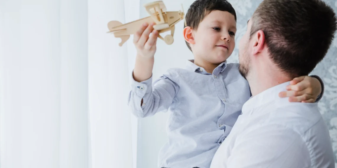 Criar varones para una sociedad más igualitaria: qué pueden hacer las familias para prevenir la violencia de género desde la infancia