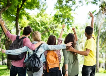 Jóvenes y trabajo: qué les preocupa, qué quieren aprender y qué esperan de los empleadores