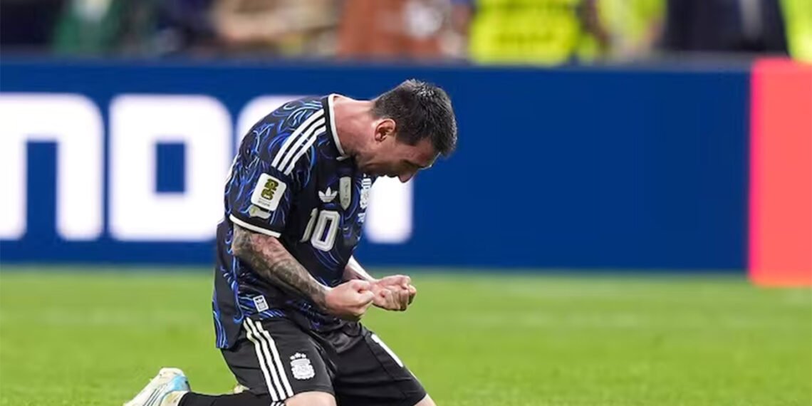 Lionel Messi festeja la clasificación argentina a la final del Mundial 2026 (Aníbal Greco/LaNación).