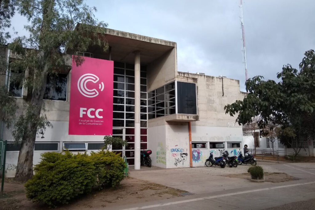 Facultad de Ciencias de la Comunicación (UNC).